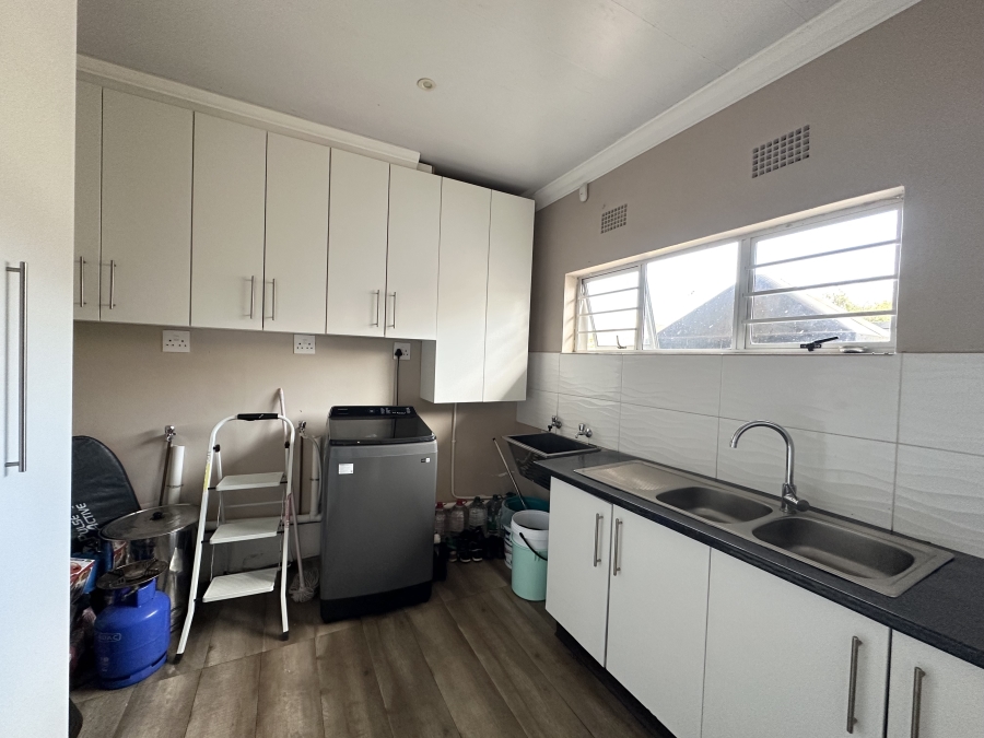 4 Bedroom Property for Sale in Southernwood Eastern Cape